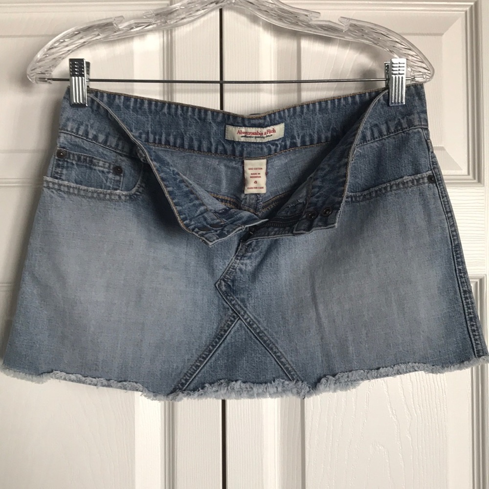 Abercrombie & Fitch frayed mini jean skirt.